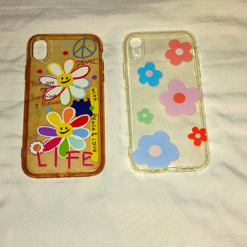 Never been used XR iphone hippie cases